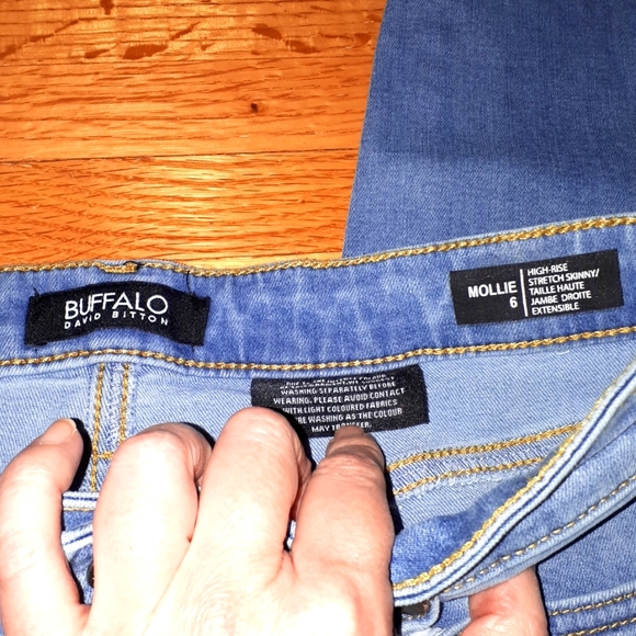 Blue Buffalo Ladies Jean's sz 6 High Rise Stretch Skinny - Picture 2 of 4